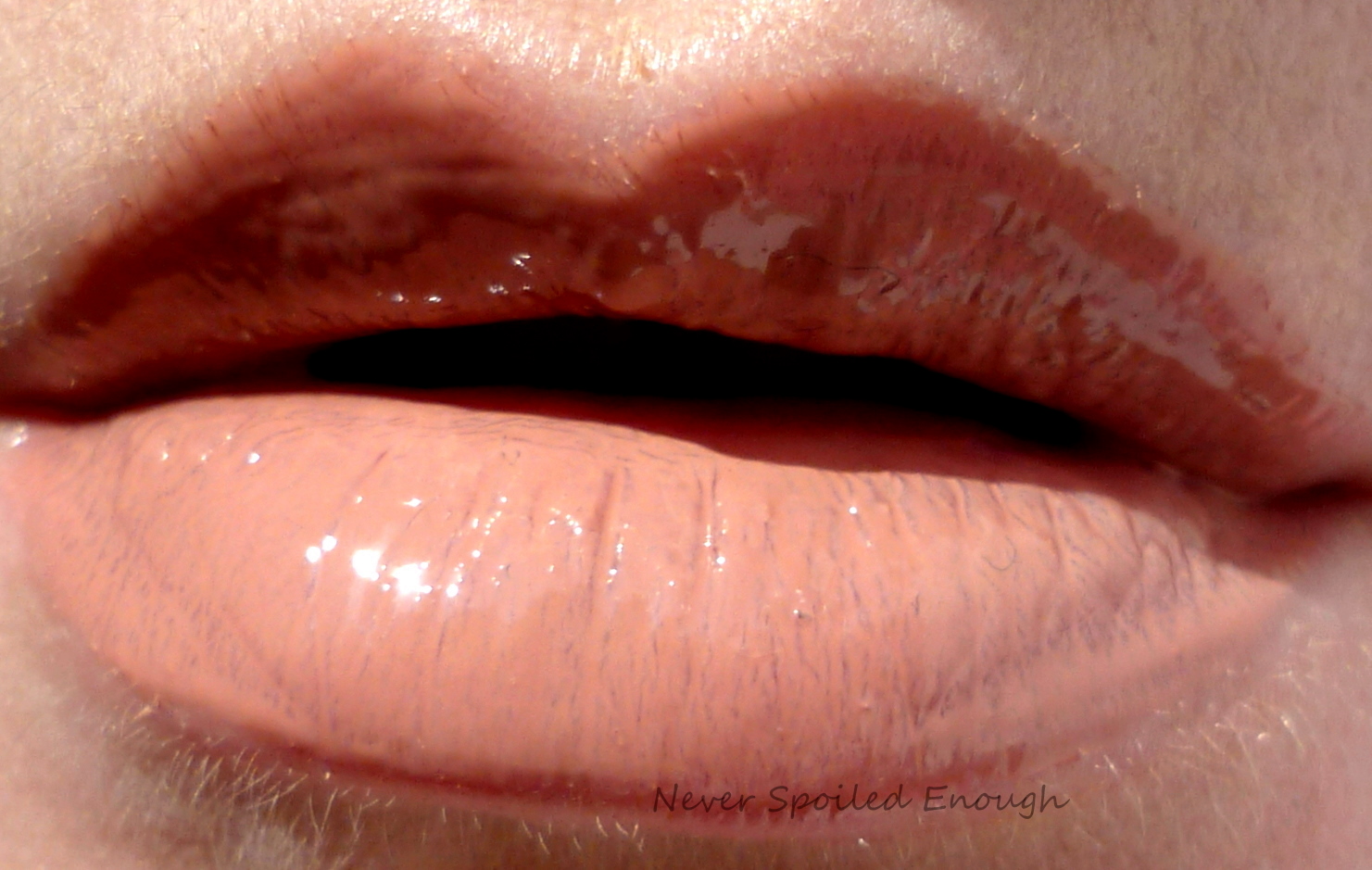 Nyx Tanned Lip Gloss Shine