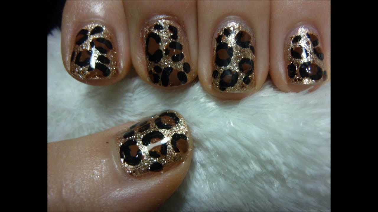 Glitter Leopard Print Nail Art